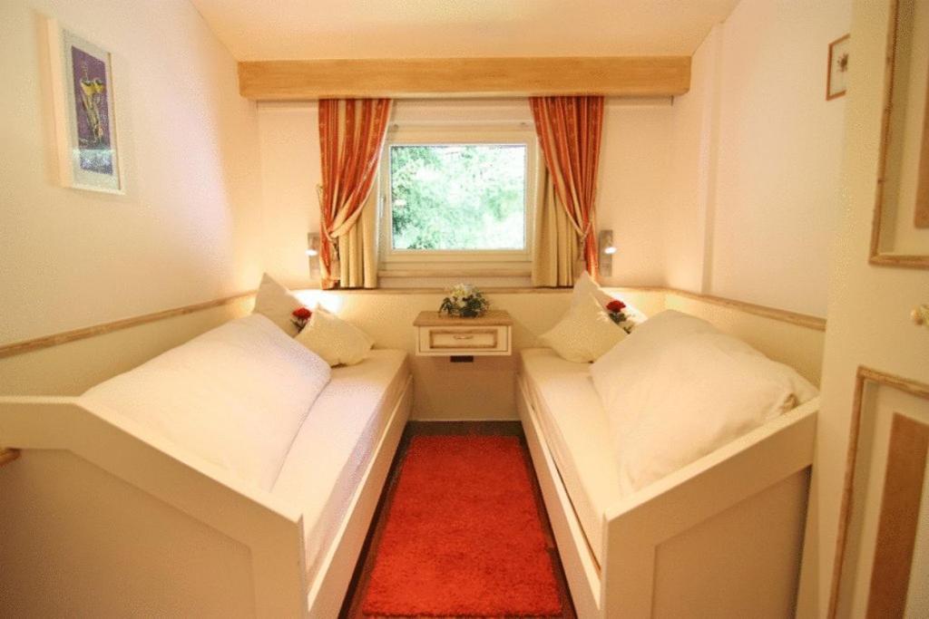 Aparthotel Kroesbacher Fulpmes Exterior foto